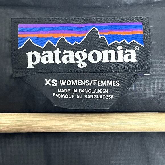 PATAGONIA DOWN SWEATER HOODIE BLACK WOMEN'S JACKET‎ SIZE XS - Picture 6 of 12